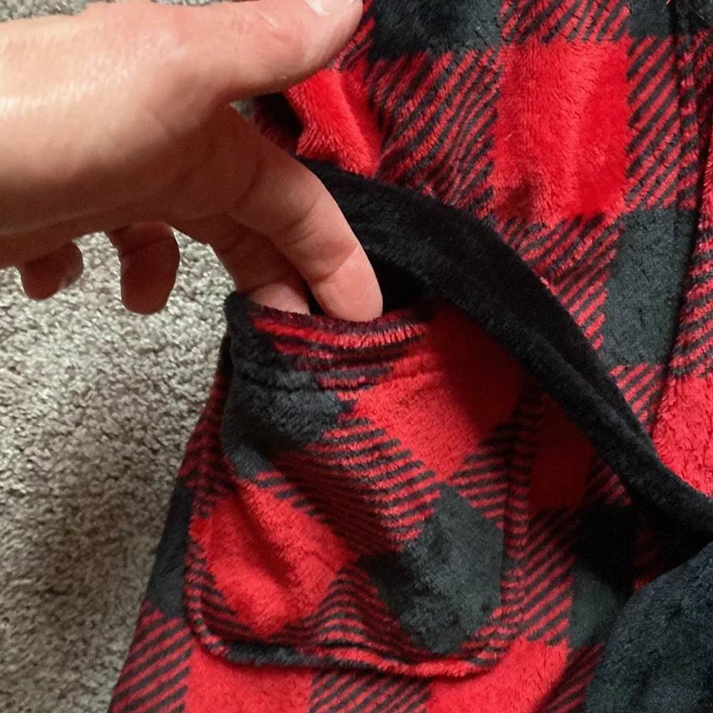 Cuddl Duds Kids red & black Buffalo Plaid hooded fleece robe size L 12/14 large